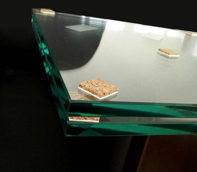 18*18*5+1mm Glass Protecting Static Cork Pads with Cling Foam Buttons Cork Protection Separator Pads